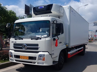 東風天錦7.7米冷藏車